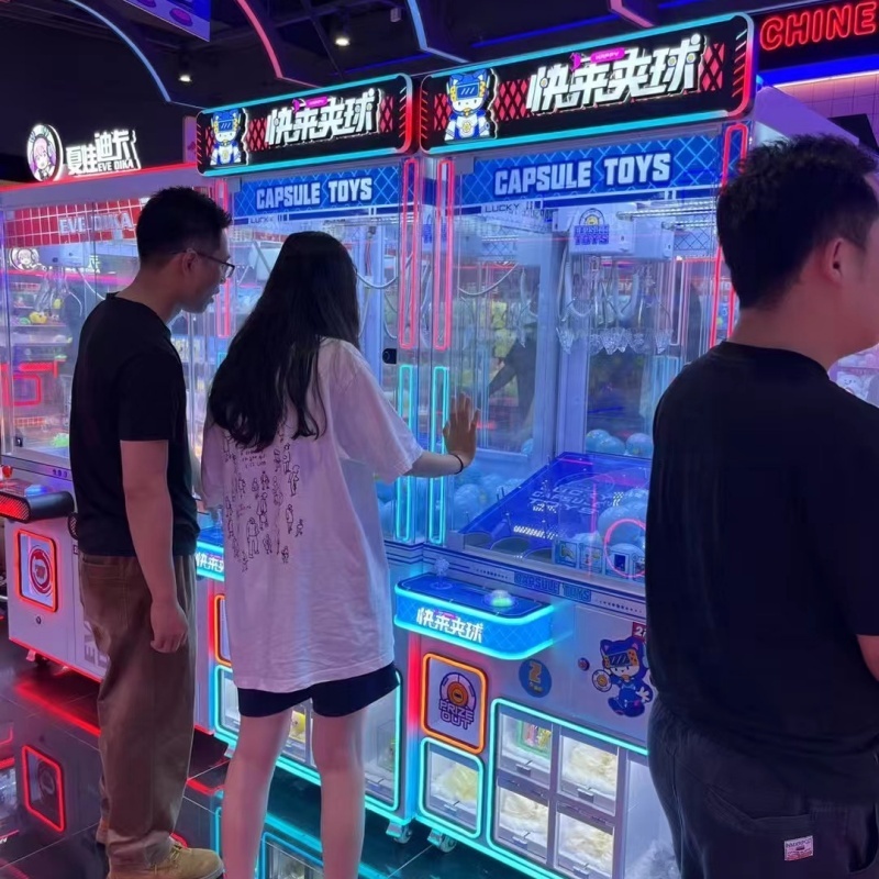 Capsule Toys Claw Machine Cran - огляд і ціна Arcade Toy Claw Vending Machine
